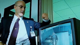 一场变故转眼间他的身份从这个世上消失了从此过上了流浪的生活