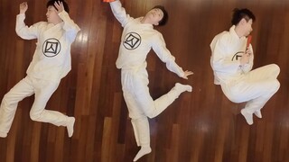 Ji Mingyue is a two-dimensional world