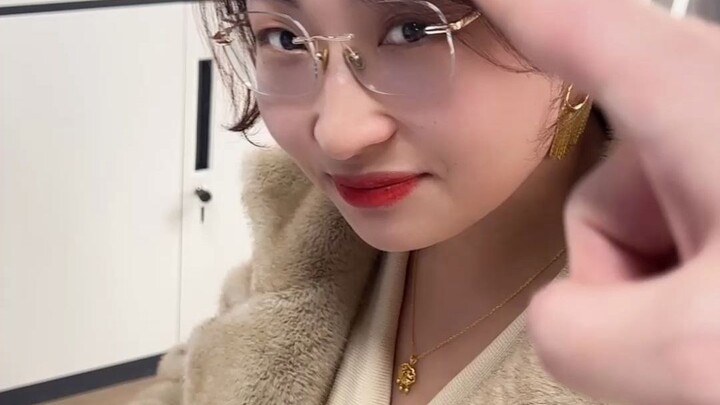 Let's just take a look at their faces today.