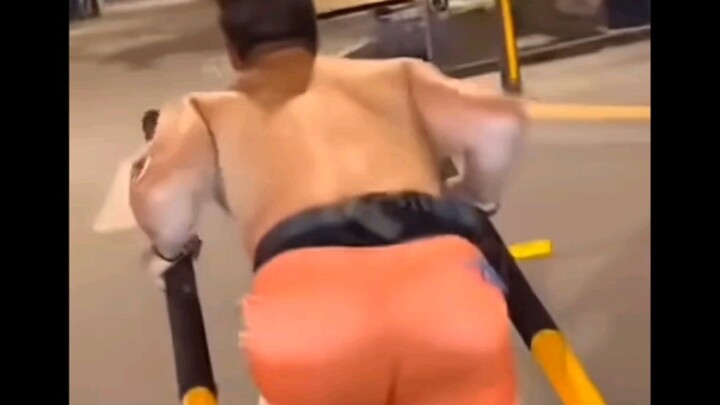 [Self-Taught Painting] The Camel Maniac