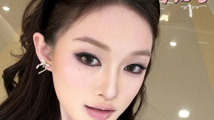 A Night Shift Day in the Life of a Maogeping Sales Associate