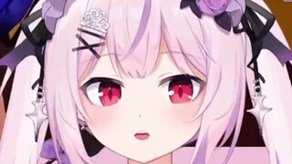 المذيعة بعمر 14؟ أخت يابانية تجرب الزي المدرسي الصيني