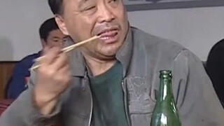 演员吃猪头肉有多香，刚出锅的拱嘴猪头肉，馋的人直流口水