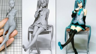 Một lần nữa, vợ tôi Hatsune Miku lại bị kéo ra khỏi đất sét!