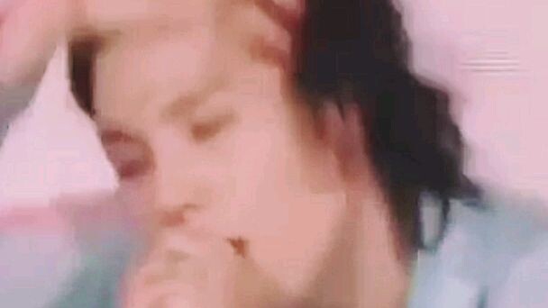 When the quality is 144 but it's  YOONGI oppa👄