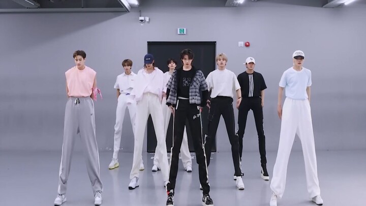 【Stray Kids】两米八男团最新练习室公开！