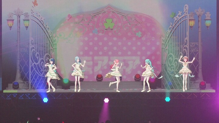 モア!ジャンプ!モア! المزيد من القفز أكثر (التطور الثالث) للاستخدام الشخصي أثناء ممارسة الرقص