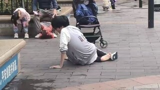 我又幻想了，女儿坐时光机回来对我发出求救，但我不确定能不能救她