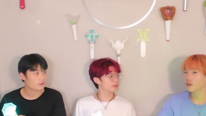 【SuperM】Empat tongkat sorak mengumpulkan penggemar pria untuk bereaksi terhadap lagu baru SuperM "ON