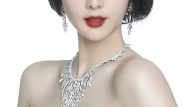 Holy cow! The most beautiful woman in four thousand years is actually her! “Sorry, Japan doesn’t hav