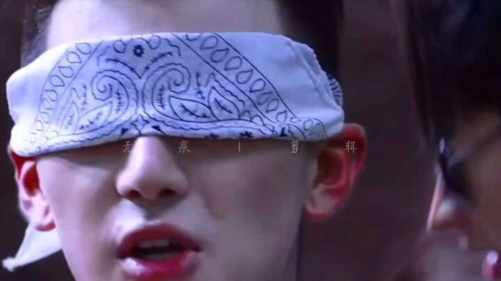 Khoảnh khắc kinh điển trong tiểu nhật ký — “Người câm khuyên can” “Người mù dò đường”