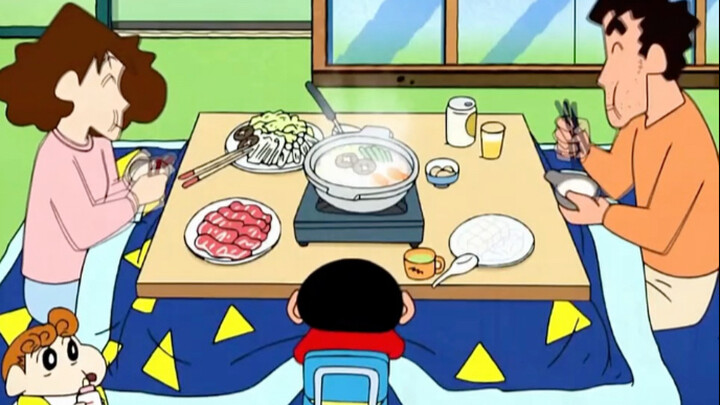 Gia đình Nohara ăn lẩu nhớ lại chuyện cũ