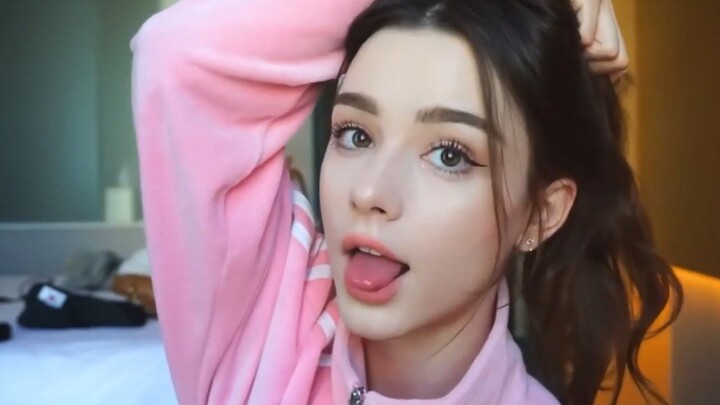 Người mẫu nhan sắc thần thánh Nga sẽ thỏa mãn mọi ảo tưởng của bạn!