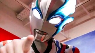 Ini bukan Ultraman yang kukenal! ! !