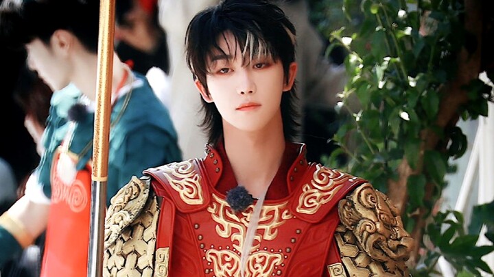 Xu Minghao’s mesmerizing 19 seconds—so what if his collarbone is injured? A top-tier dance main deli