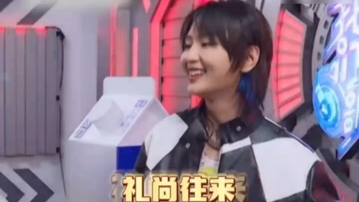 หยางมี่กับโจว ปี้ชางสนิทกันขนาดไหนถึงกล้าแซวกันแบบนี้ได้?