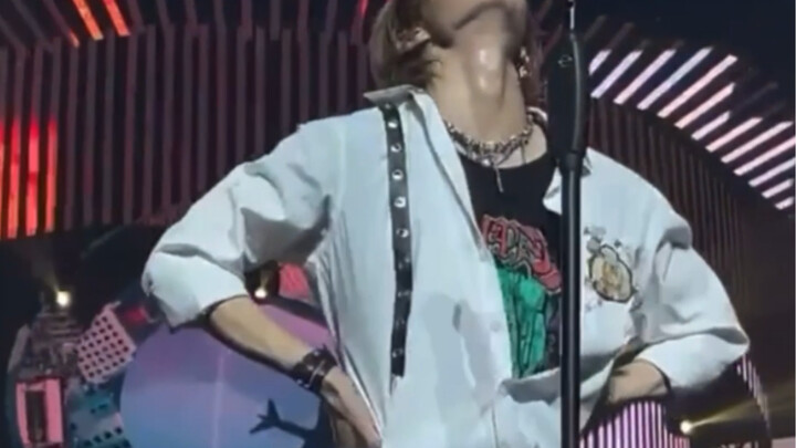 [anak-anak liar | Hwang Hyunjin] Shihaha… Saya sedikit penggemar / skz / hyunjin
