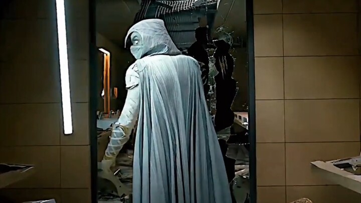 He thought he just had a split personality—little did he know he’s actually three times Liu Dehua!