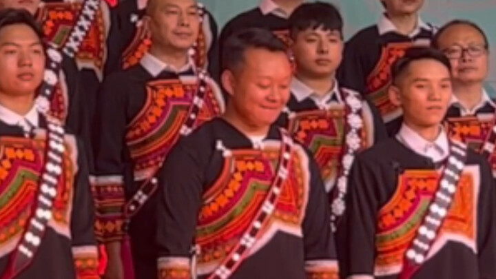 Đã nghiêm túc nhưng chưa hoàn toàn nghiêm túc