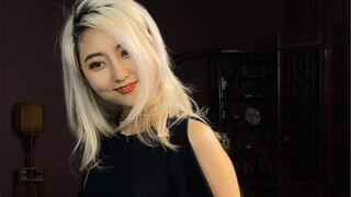 This cutie perfectly matches your taste @Huayun Peking Opera Photography