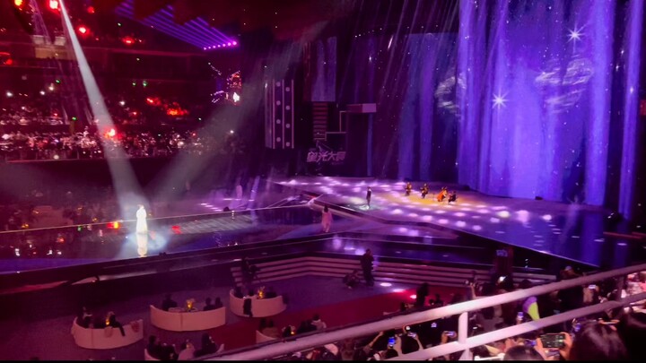The first time I saw the panoramic view of Xiao Zhan's appearance and the Red Sea, the longing was d