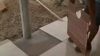 Wah, aku ingin melihat lelucon, tetapi aku tidak menyangka...