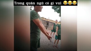 Trong quân ngũ có gì vui