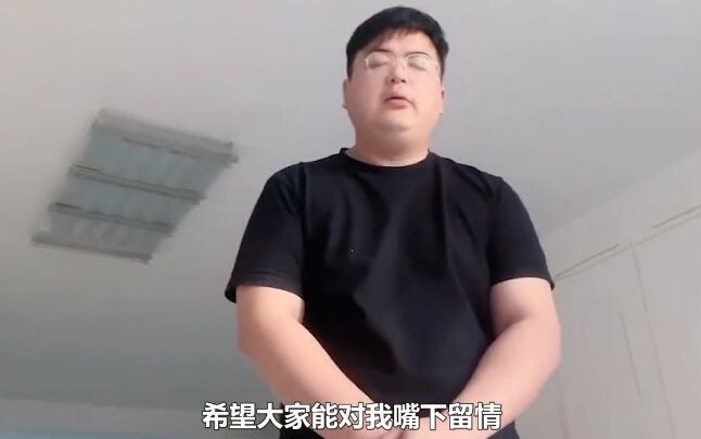 Các streamer khác bị cư dân mạng tẩy chay, còn anh chàng này thì một mình “tẩy chay” cả mạng — đúng 