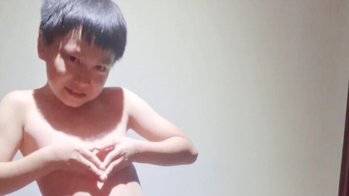 反正也没人看 火了的话开学去班里表演