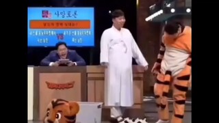 Mặc dù k hiểu qq gì nhưng mắc cười thặc tụi m ơi :))) [meme]