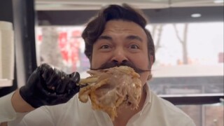 Ayam panggang besar yang lezat