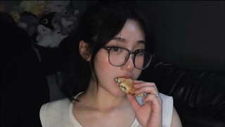 cantik dan menggoda iman