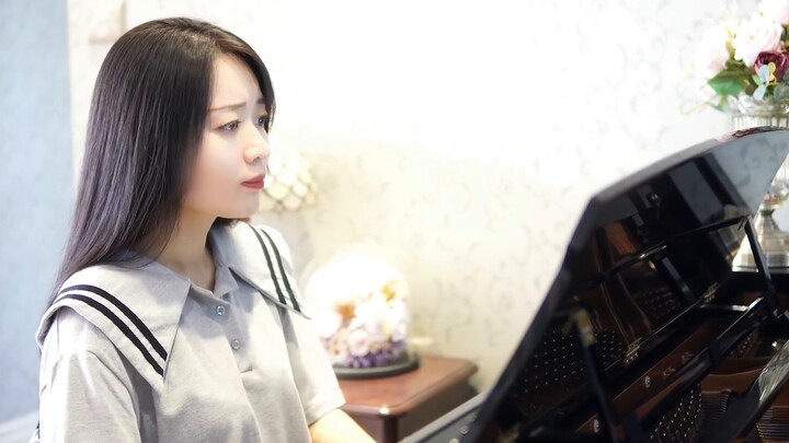 The piano played "Rain Butterfly", and the current performance sounded, arousing countless childhood