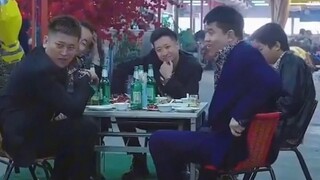 สายดีดซีรี่ย์_ ชายแรงงานโครงการยากจนกับภรรยาถูกข่มเหง_ไม่มีใครรู้เขาเป็นนักรบอัศวินที่ซ่อนตัว