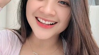 senyum
