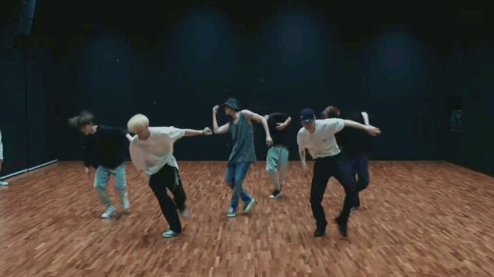 Dance pastry master the teacher