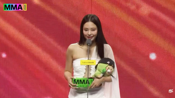2025 MMA Album of the Year: JENNIE