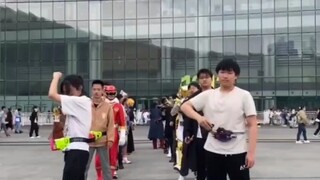 Lapangan Chengdu CD27 D1 diubah menjadi estafet