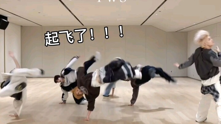 One video shows you just how amazing the dances of HYBE's groups are