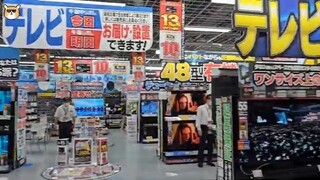 Japan’s Craziest Shopping Street? 🛍️🤯🎮🚄 | Vlog 30