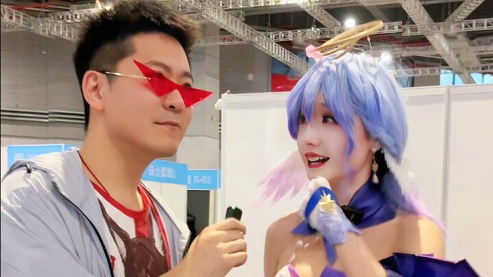 Tortured by Cosplayers at the Honkai: Star Rail Carnival