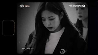 /một người quay lưng, bỏ lại một người đứng đó vẫn cứ ngóng trông.../ ~ Người Còn Thương Ta Slowed