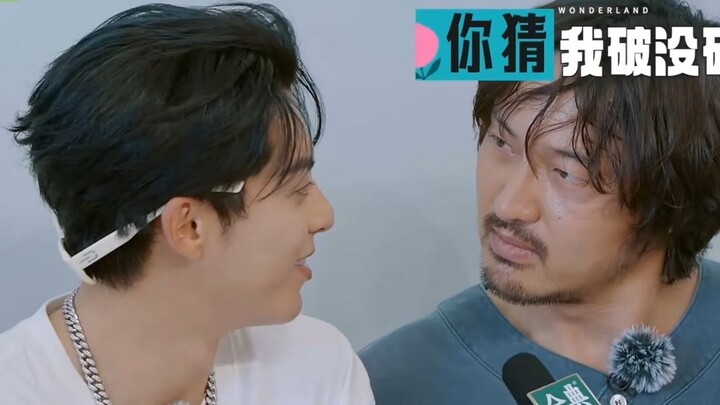 Vương Hạc Đệ bị hỏi ai là người đào hoa nhất, Vương Truyền Quân liền xuất hiện ngay lập tức để chất 