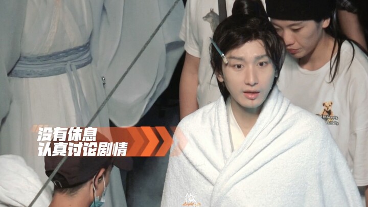 Cheng Yi’s entire underwater scene shoot for “Chen Xiang Ru Xue”! He’s just a dedicated actor!