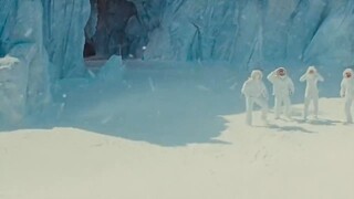 ยิงขีปนาวุธจากใต้น้ำแข็ง