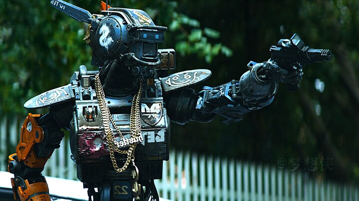 Chapie Teaches You How to Build a Super-Mommy-Like Robot