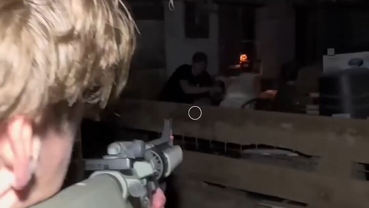 bro harus bertahan hidup di kiamat zombie...