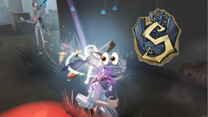 من المعروف أن لاعبي "النبي" تقع أعينهم في مؤخرة رؤوسهم