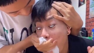 【青 春 期 综 合 症】