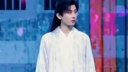 Thành Dực lại một lần nữa nhảy Kunqu rồi